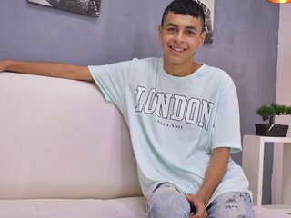 AndrewJon show livejasmin.com